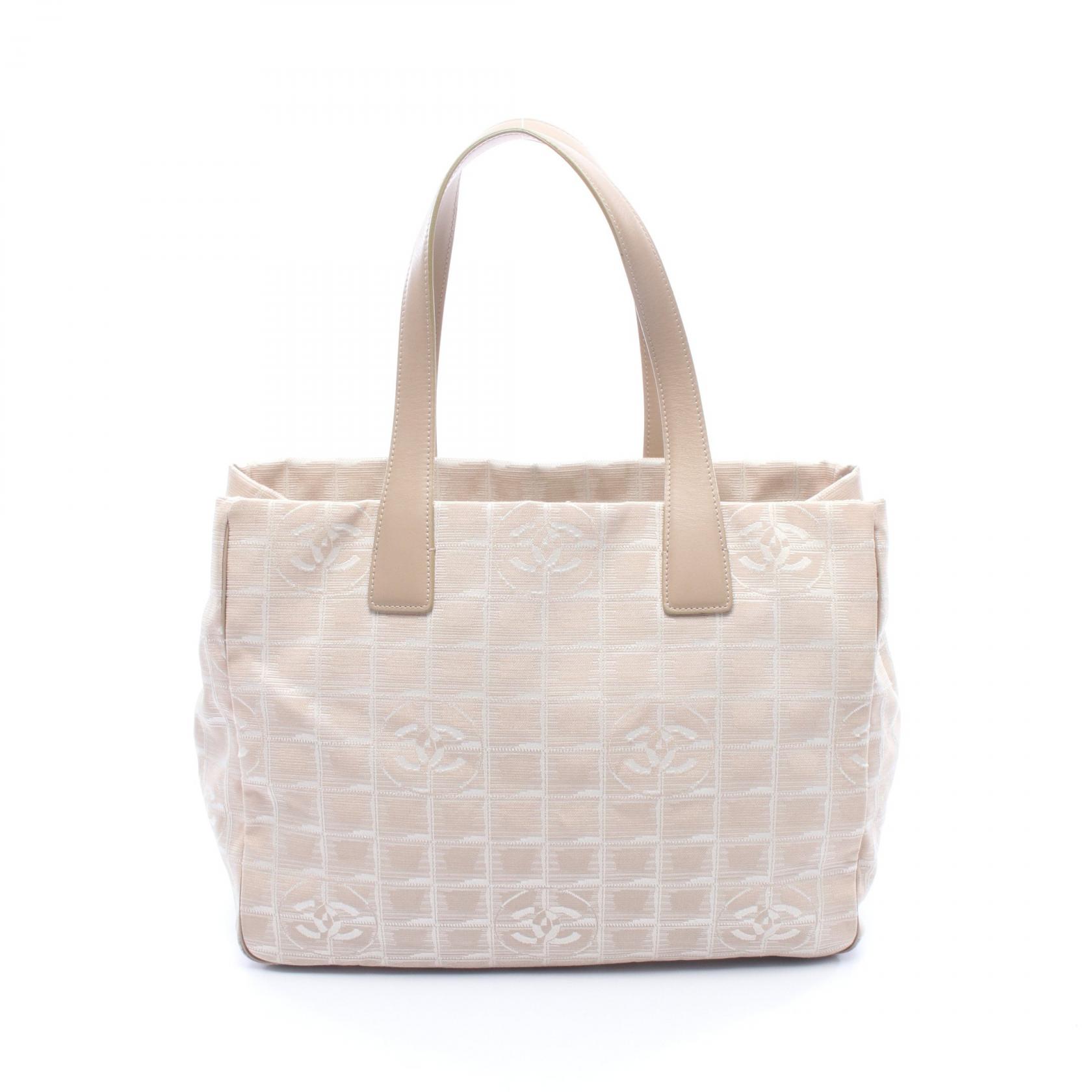 【5%OFFクーポン×ポイント5倍】シャネル CHANEL ニュートラベルラインMM トートバッグ バッグ ナイロンキャンバス レディース ベージュ系 A15991 【中古】 28,600円