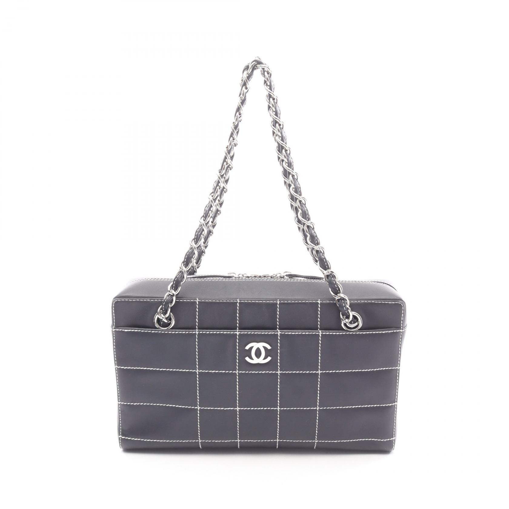 【15%OFFクーポン 7/26 9:59〆】シャネル CHANEL チョコバー ワイルドステッチ ショルダーバッグ バッグ レザー レディース ネイビー系 【中古】|Brandoff銀座