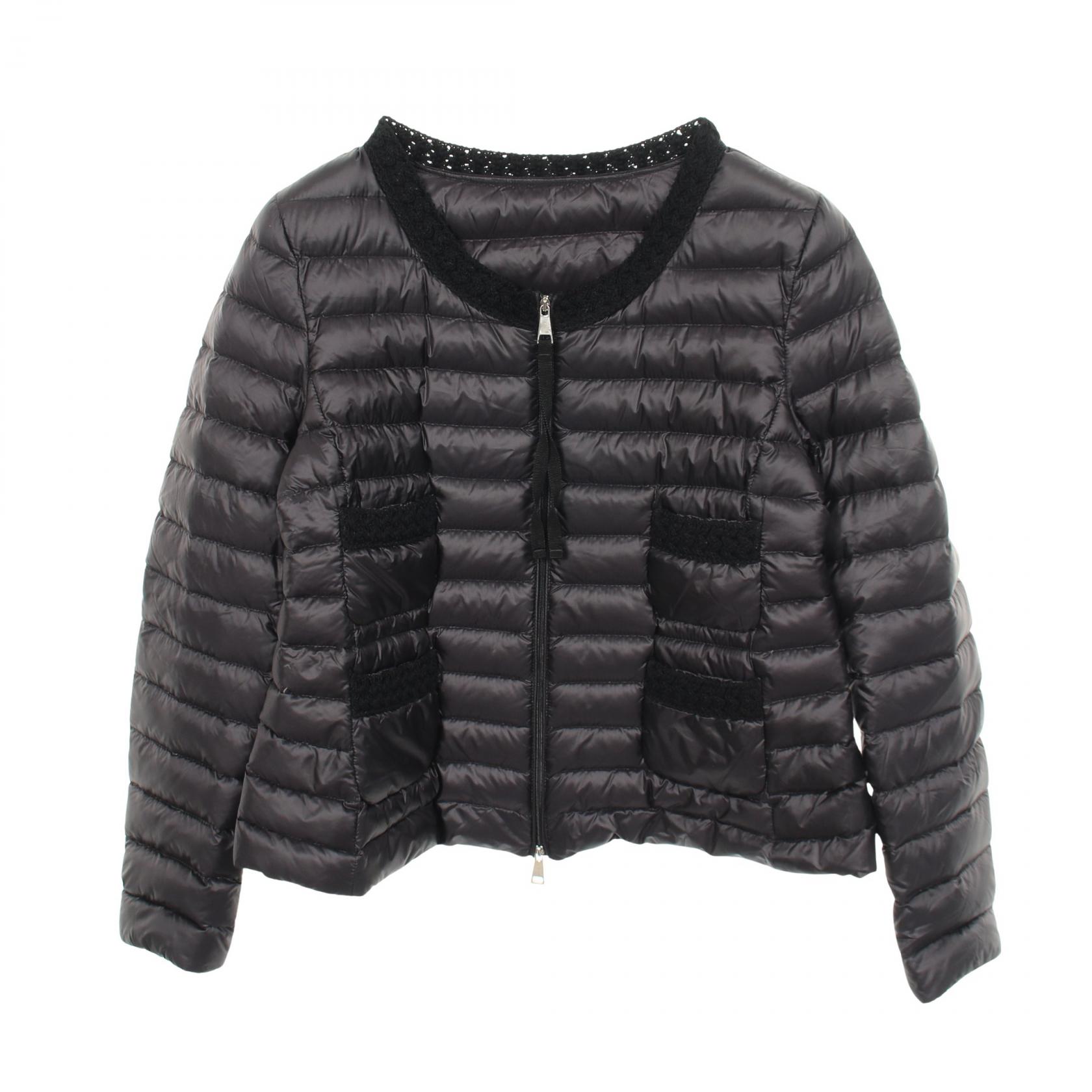 モンクレール MONCLER CROISSANT ノーカラー ダウンジャケット 衣料品 アウター ナイロン レディース ブラック系 【中古】｜Brandoff銀座