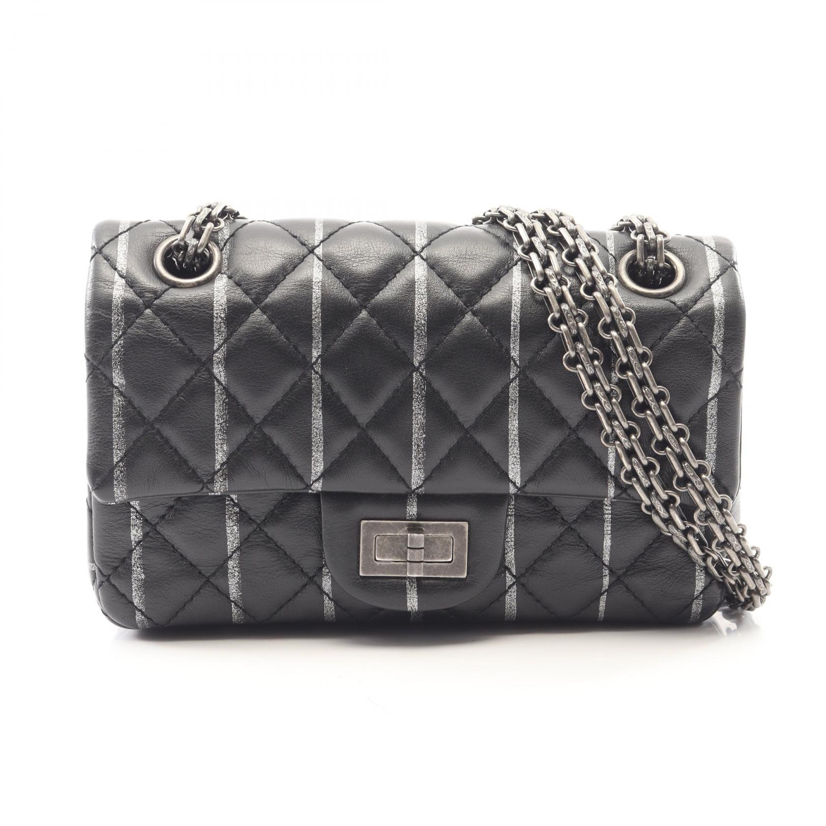 【15%OFFクーポン 7/26 9:59〆】シャネル CHANEL 2.55 ミニマトラッセ ショルダーバッグ バッグ ラムスキン（羊革） レディース ブラック系 【中古】｜Brandoff銀座