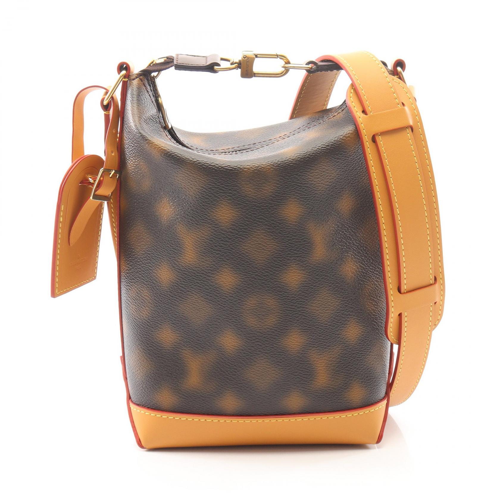 【15%OFFクーポン 7/26 9:59〆】ルイ・ヴィトン LOUIS VUITTON ホーボークルーザーPM ショルダーバッグ バッグ PVCコーティングキャンバス レザー ディスイズノット・モノグラム メンズ ブラウン系 M46241 【中古】｜Brandoff銀座