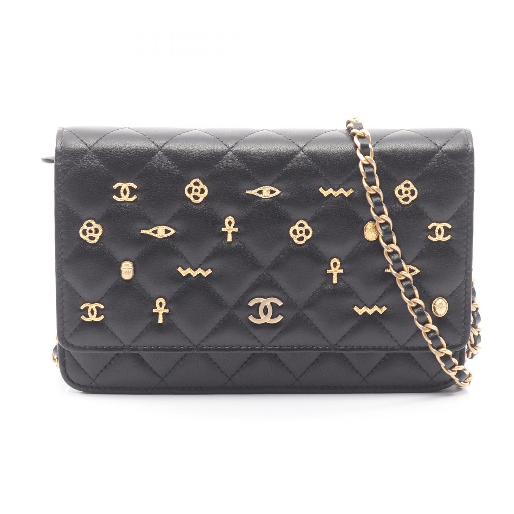 【15%OFFクーポン 7/26 9:59〆】シャネル CHANEL マトラッセ エジプトチャーム ショルダーバッグ バッグ ラムスキン(羊革) レディース ブラック系 【中古】|Brandoff銀座