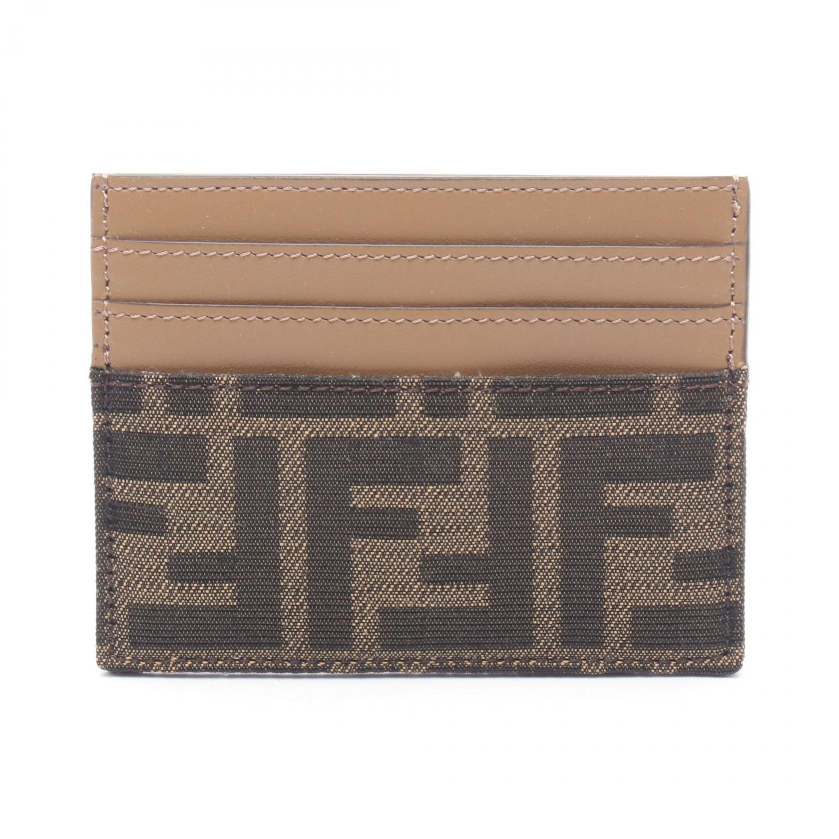 【10%OFFクーポン 7/26 9:59〆】 フェンディ FENDI ズッカ カードケース アクセサリー キャンバス レザー レディース ブラウン系 8M0445A98PF0A6E 【新品】｜Brandoff銀座