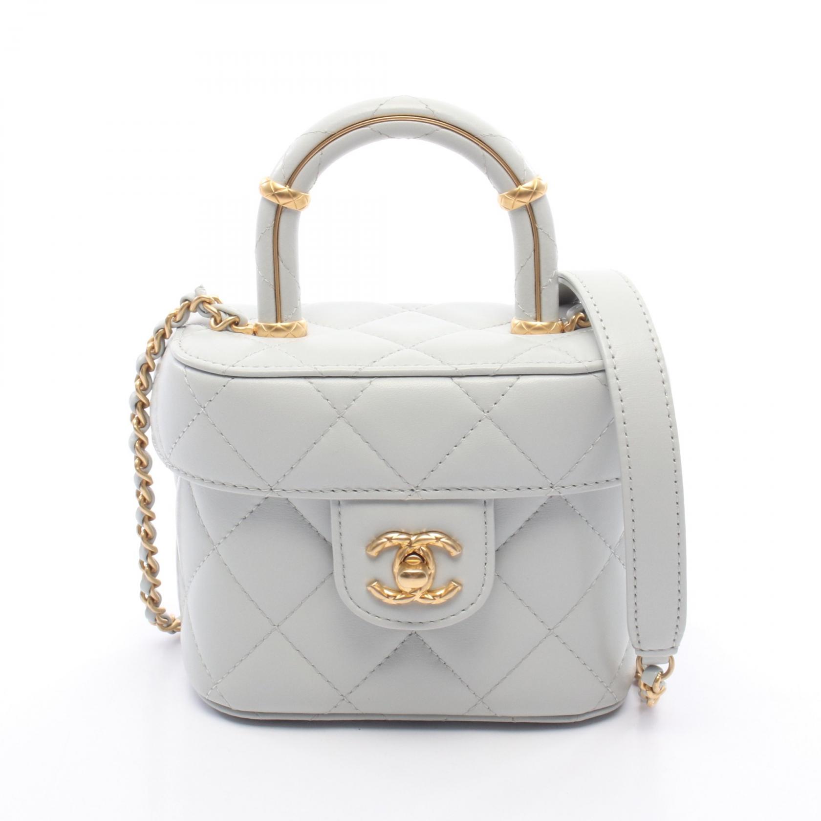 【15%OFFクーポン 7/26 9:59〆】シャネル CHANEL マトラッセ バニティ 2WAY ショルダーバッグ バッグ レザー レディース ブルー系 AS3973 【中古】|Brandoff銀座