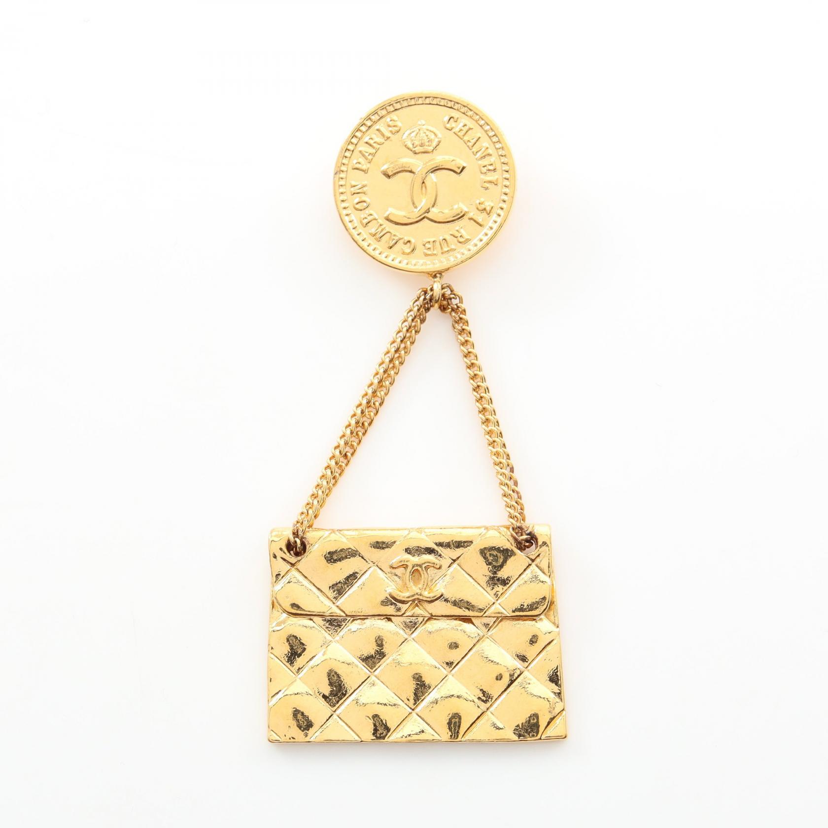【10%OFFクーポン 7/26 9:59〆】 シャネル CHANEL マトラッセ バッグモチーフ ブローチ アクセサリー GP（ゴールドメッキ） レディース ゴールド系 【中古】｜Brandoff銀座