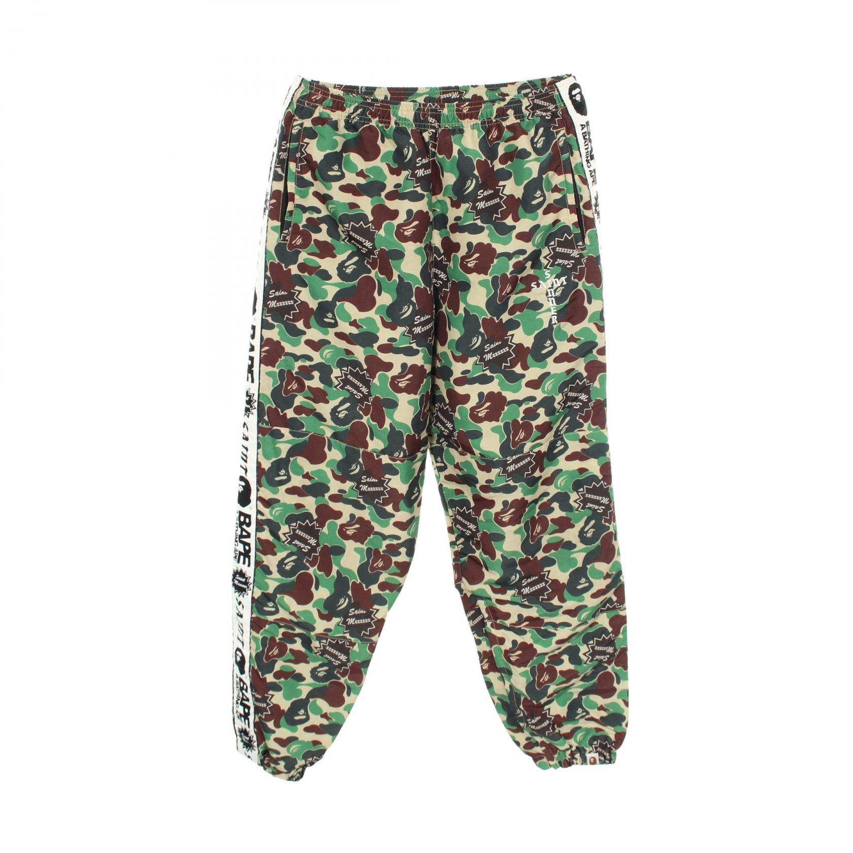 アベイシングエイプ A BATHING APE SAINT MICHAEL &times; A BATHING APE モフラージュ トラック パンツ 衣料品 ボトムス ナイロン メンズ レディース グリーン系 / マルチカラー SM-YS8-0000-C30 【中古】｜Brandoff銀座 42,900円
