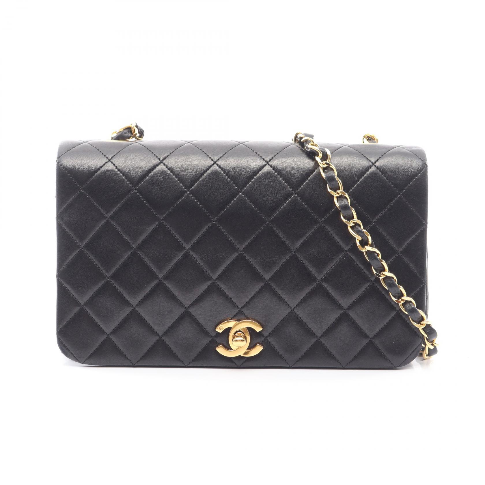 シャネル CHANEL マトラッセ フルフラップ ショルダーバッグ バッグ ラムスキン（羊革） レディース ブラック系 【中古】｜Brandoff銀座