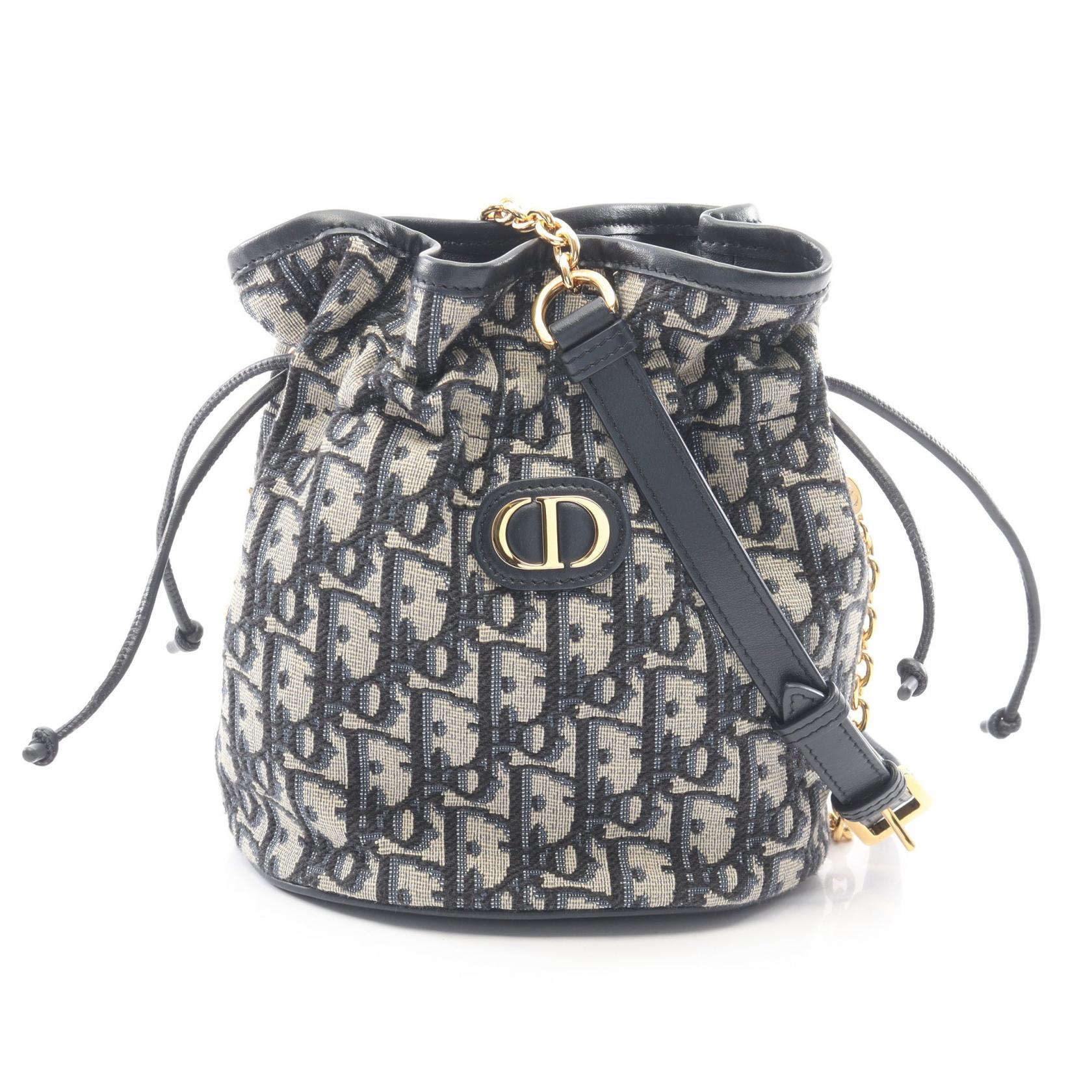 ディオール Dior 30 Montaigne ドローストリング ミニ バケットバック オブリーク ショルダーバッグ バッグ キャンバス レザー レディース アイボリー系 / ネイビー系 S2374VTZQ_M928 【中古】｜Brandoff銀座