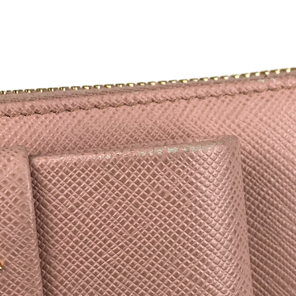 受賞店舗 店内最大70 Off 4 9 00 4 16 1 59迄 10 Off プラダ Prada ロゴ ラウンドファスナー 長財布 ラウンドジップ 札入れ 小銭入れ 長財布 レザー ピンク レディース 中古 Msp29perb バイセルオンライン 店 流行に Ozonolifeperu Com