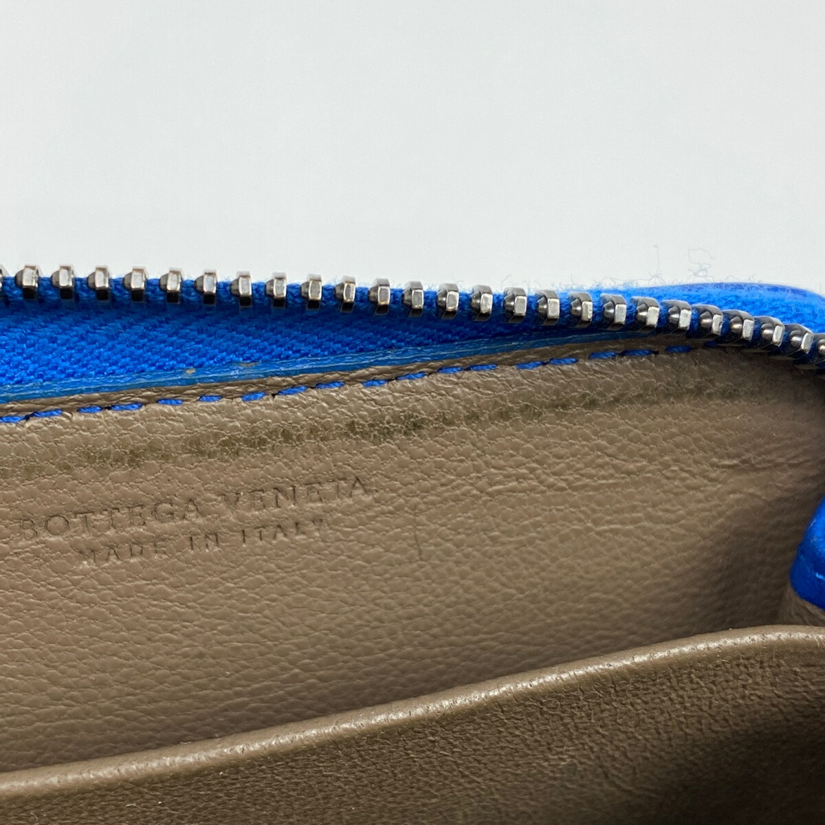 ボッテガヴェネタ Bottegaveneta イントレチャート ラウンドファスナー コインケース 編み込み メッシュ ナッパ ラウンドジップ コインケース レザー ブルー レディース 中古 Lojascarrossel Com Br