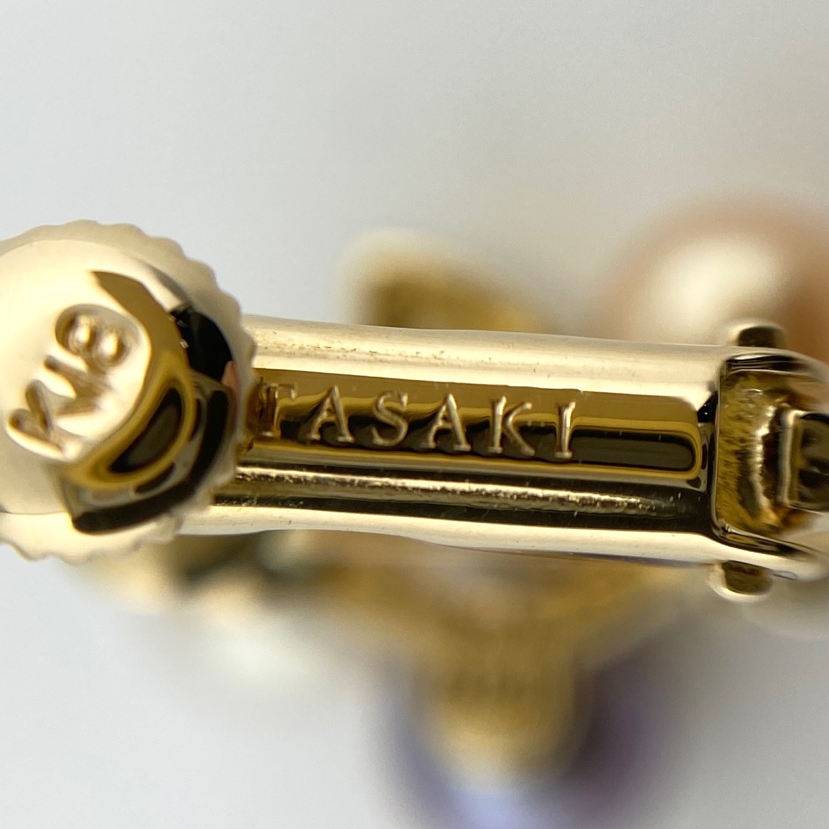 買い誠実 タサキ TASAKI パール デザインイヤリング K18 イエロー