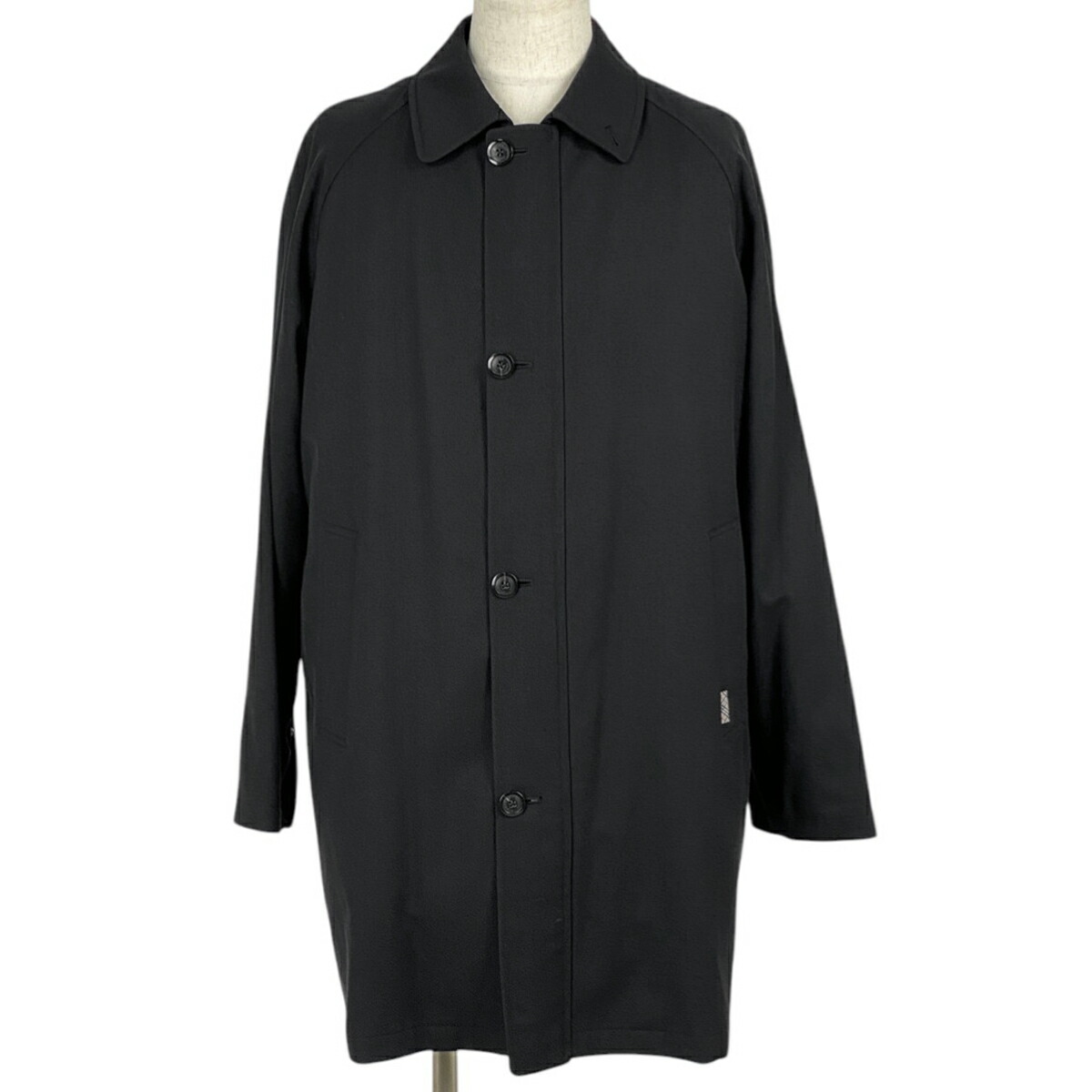 Burberryバーバリー 2Way ハーフコート 高級水鳥天然羽毛 ベスト付 Burberryバーバリー 2Way ハーフコート 高級水鳥天然羽毛 ベスト付