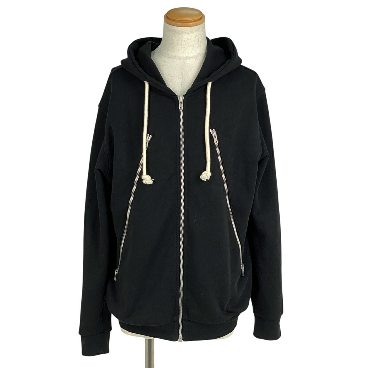 値下げ済み　メゾン マルジェラ 八の字 スウェット パーカー ブルゾン黒　46 Maison Margiela/メゾンマルジェラ】八の字ジップパーカーが買取
