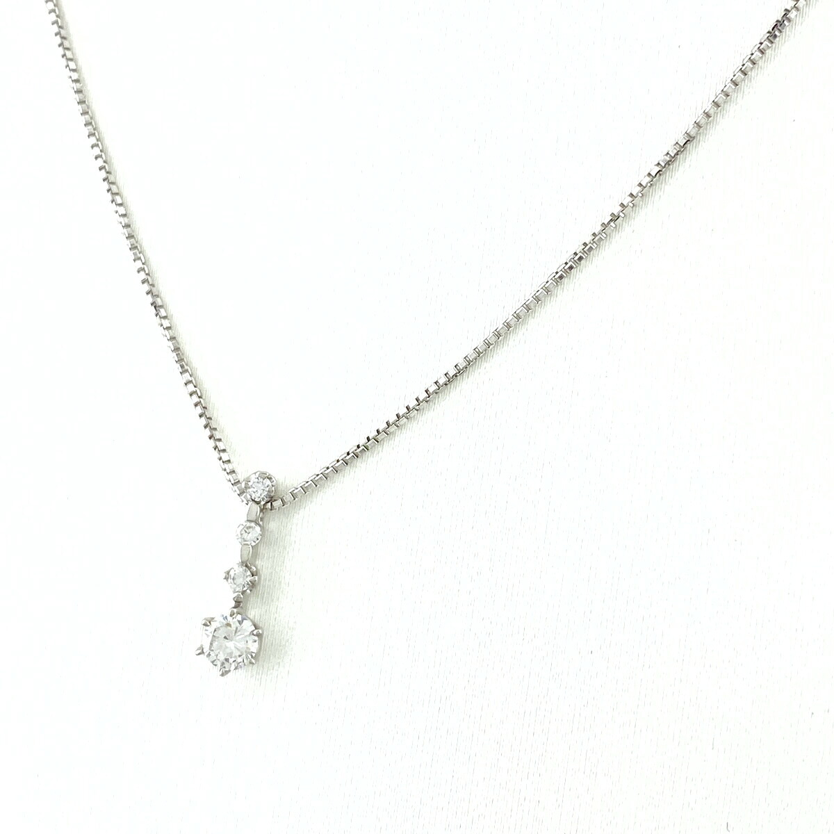 メレダイヤ デザインネックレス WG ホワイトゴールド ペンダント ネックレス K18 WG ダイヤモンド レディース 【中古】 msp29