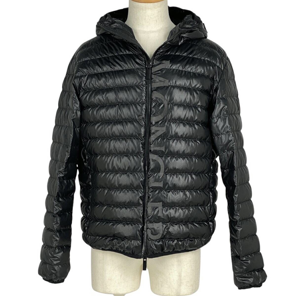 Z1554 モンクレール DELACROIX ドラクロア ダウンジャケット Z1554 モンクレール DELACROIX ドラクロア ダウンジャケット - メルカリ