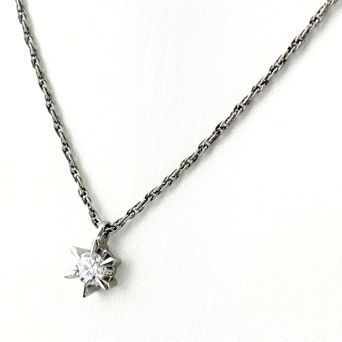 ダイヤモンド デザインネックレス プラチナ ペンダント ネックレス Pt850 ダイヤモンド レディース 【中古】 msp29
