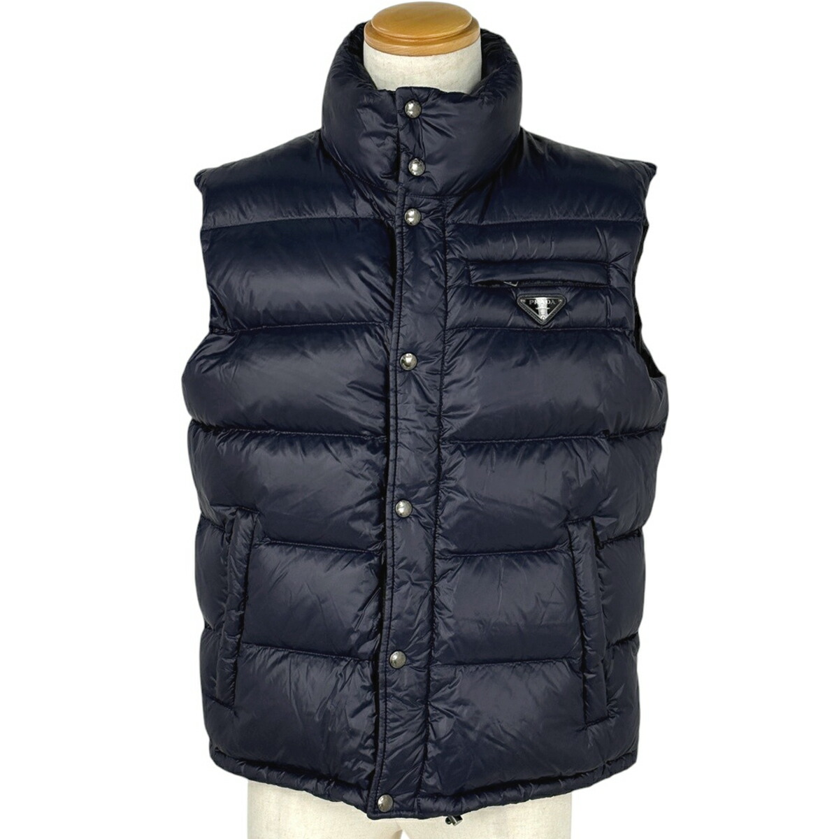 楽天市場】PRADA メンズ ダウンベスト ロゴプレート付き ライト
