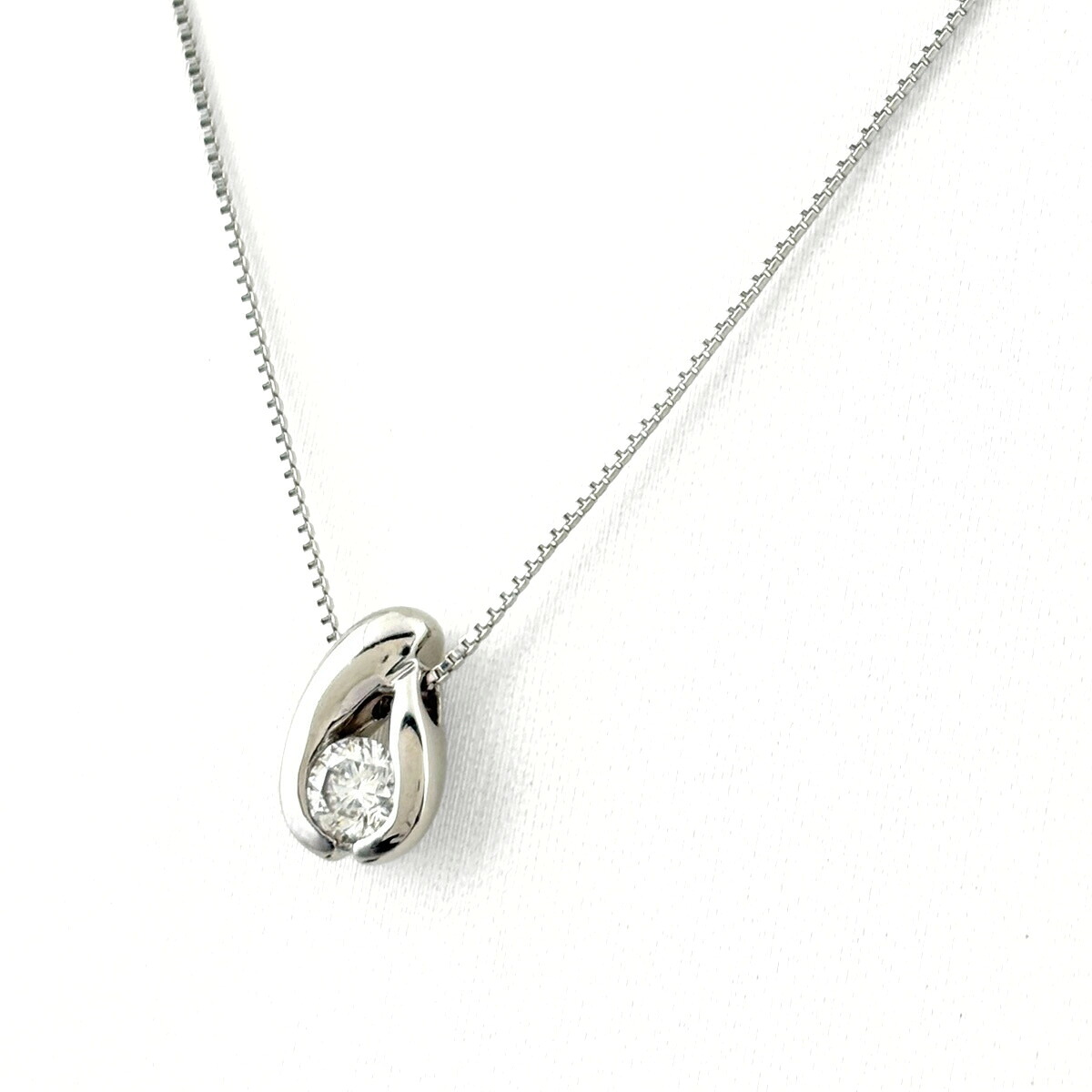 メレダイヤ デザインネックレス プラチナ ペンダント ネックレス Pt900 Pt850 ダイヤモンド レディース 【中古】 msp39 30,420円