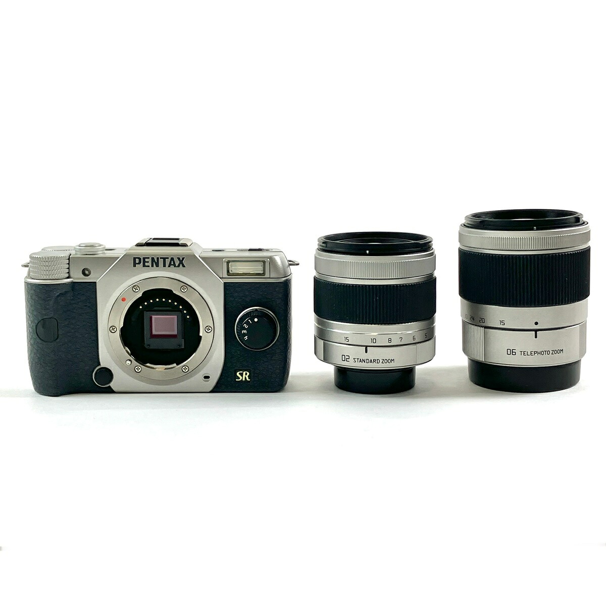 【在庫一掃】 ペンタックス PENTAX Q7 ダブルズームキット シルバー デジタル ミラーレス 一眼カメラ 【中古】