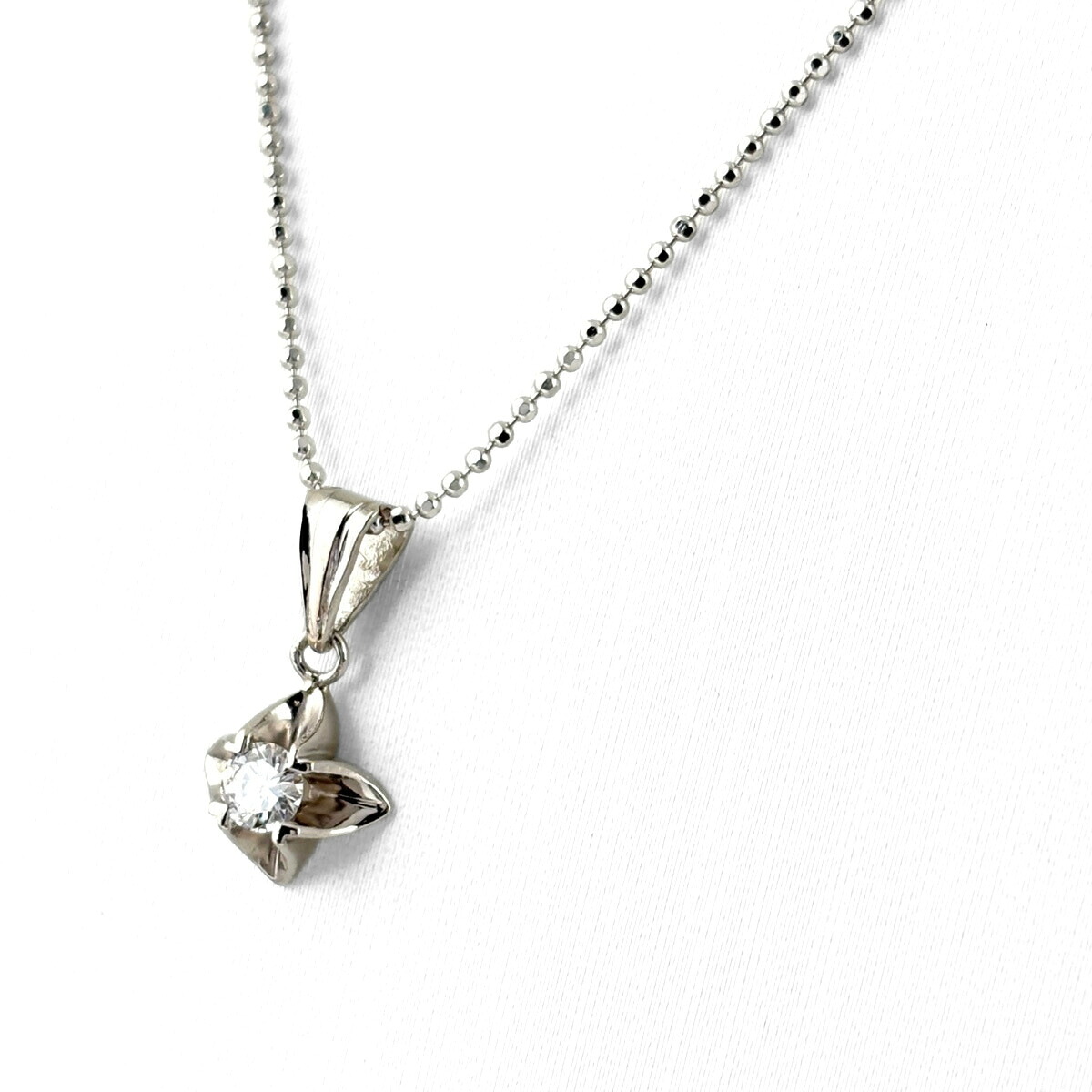 メレダイヤ デザインネックレス WG ホワイトゴールド プラチナ ペンダント ネックレス K18 WG pt900 レディース 【中古】