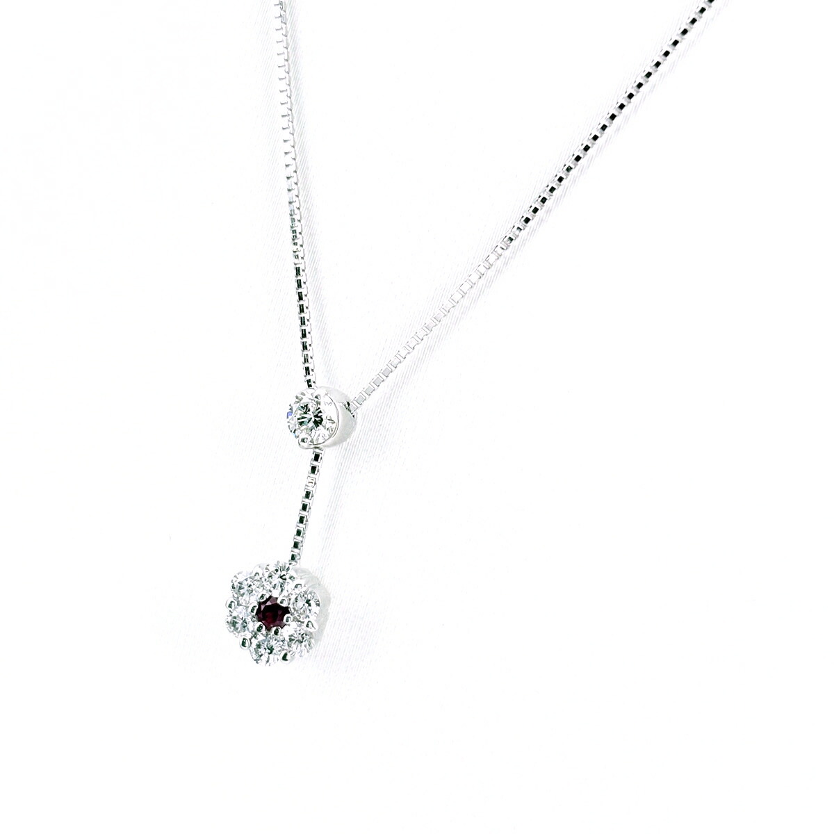 フラワーモチーフ デザインネックレス WG ホワイトゴールド ペンダント メレダイヤ 花 ネックレス K18 WG ルビー レディース 【中古】 msp39｜バイセル 店
