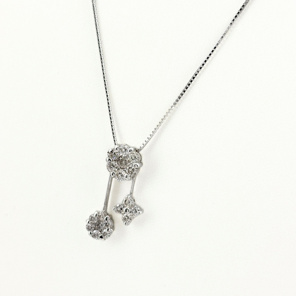 メレダイヤ デザインネックレス WG ホワイトゴールド ペンダント ネックレス K18 WG ダイヤモンド レディース 【中古】