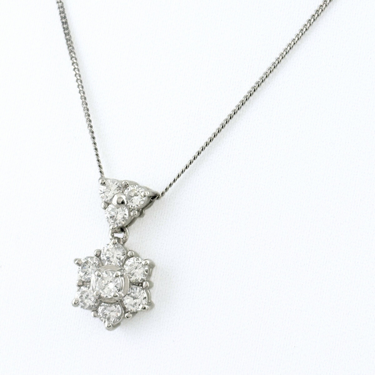 フラワーモチーフ デザインネックレス プラチナ ペンダント メレダイヤ 花 ネックレス Pt900 Pt850 ダイヤモンド レディース 【中古】 msp39|バイセル 店