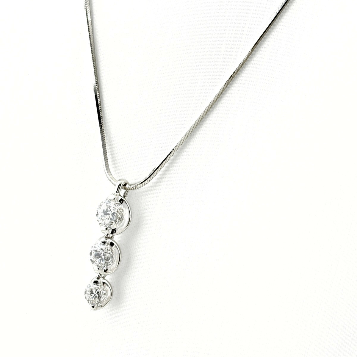 トリロジー trilogy ダイヤモンド デザインネックレス プラチナ ペンダント ネックレス Pt900 Pt850 ダイヤモンド レディース 【中古】 msp39｜バイセル 店