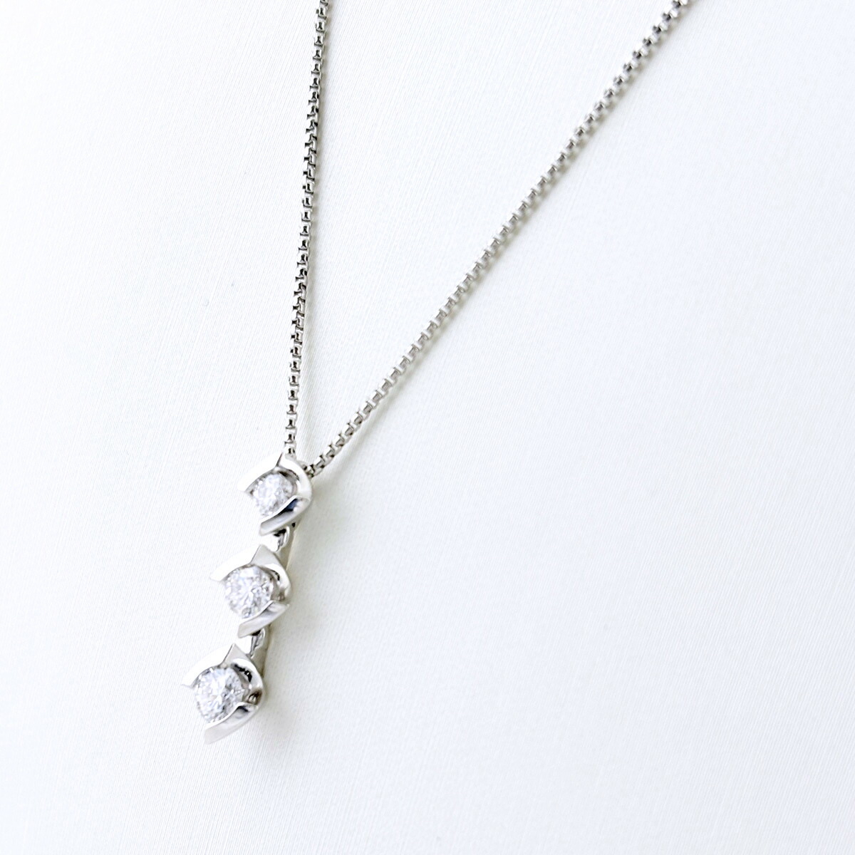 トリロジー trilogy メレダイヤ ネックレス プラチナ ペンダント ネックレス Pt900 Pt850 ダイヤモンド レディース 【中古】 msp39|バイセル 店