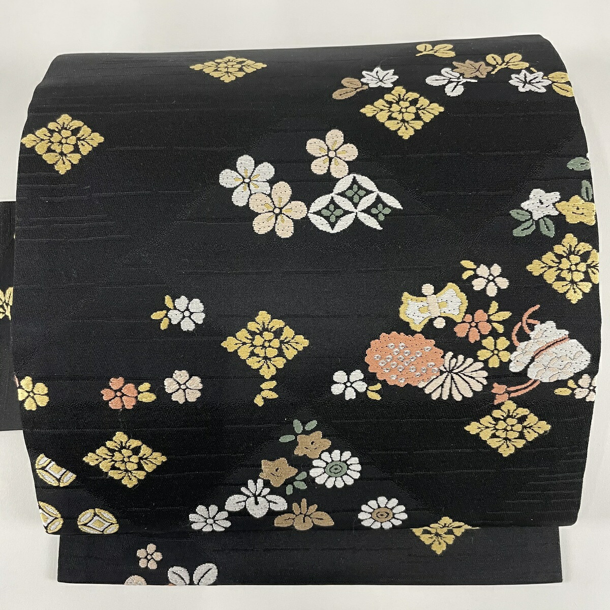帯 花菱 名品 名古屋帯 宝尽くし 中古 正絹 黒 新作商品