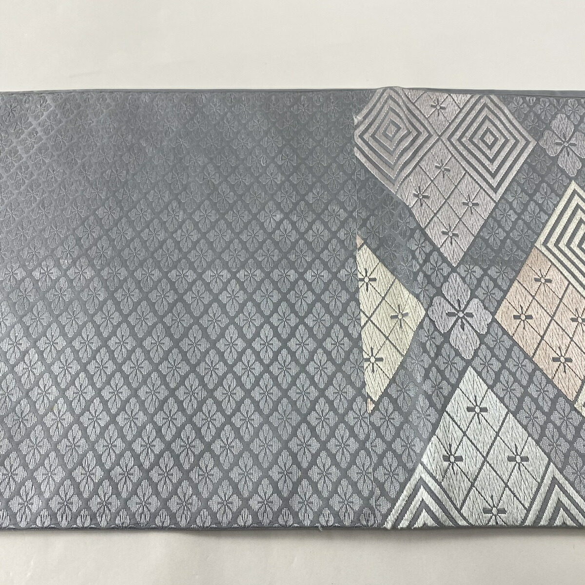 60 Off 中古 中古 00 9 11 唐織本袋名品唐織本袋和服 店内最大70 Off 9 4 唐織青灰色袋名古屋帯花菱msp60pero バイセルオンライン1 59迄 正絹店