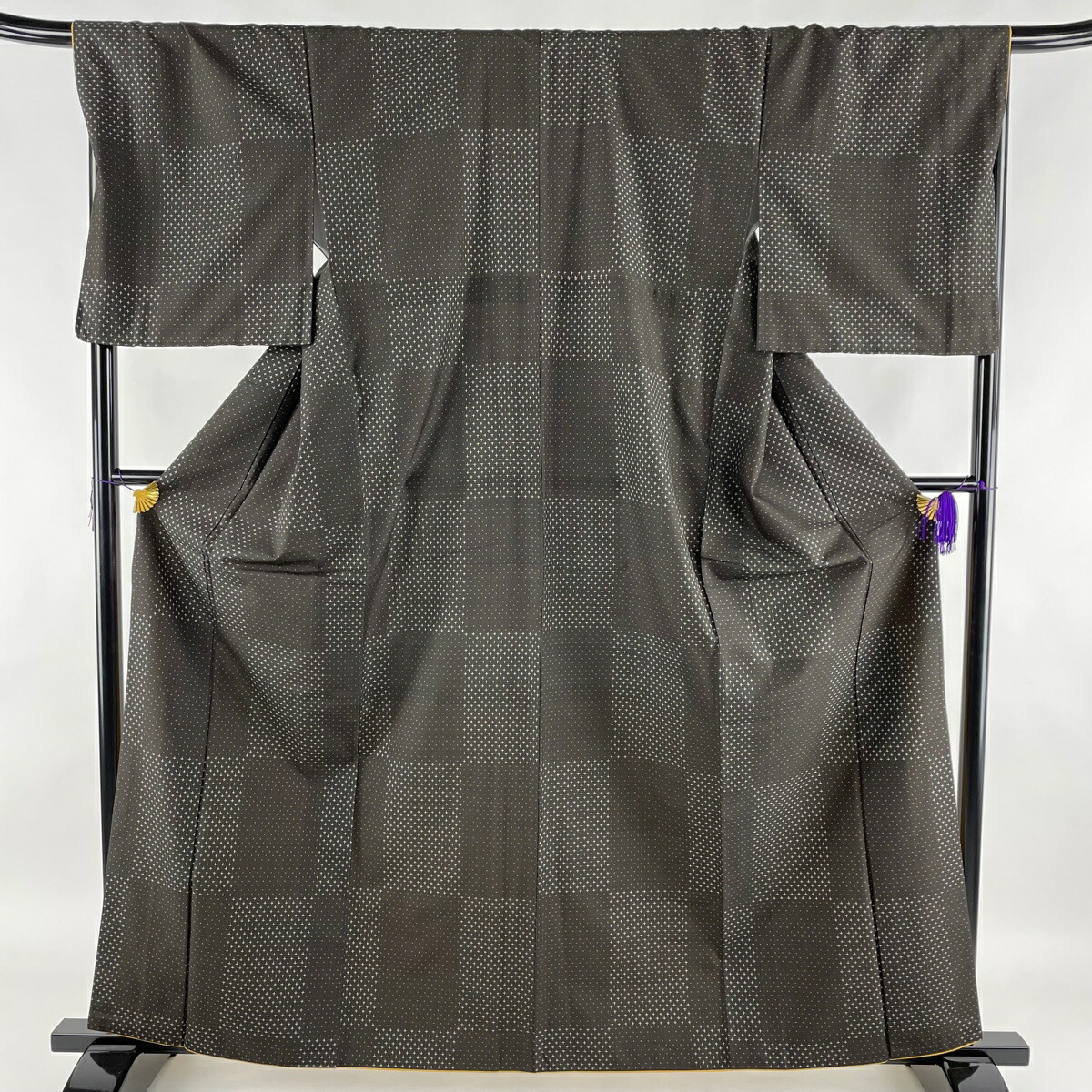 大島紬 ハイクオリティ代物 証紙あり 遷移市松 絣 焦茶趣 袷 162cm 69 5cm L 正絹 中古 Orbisresearch Com