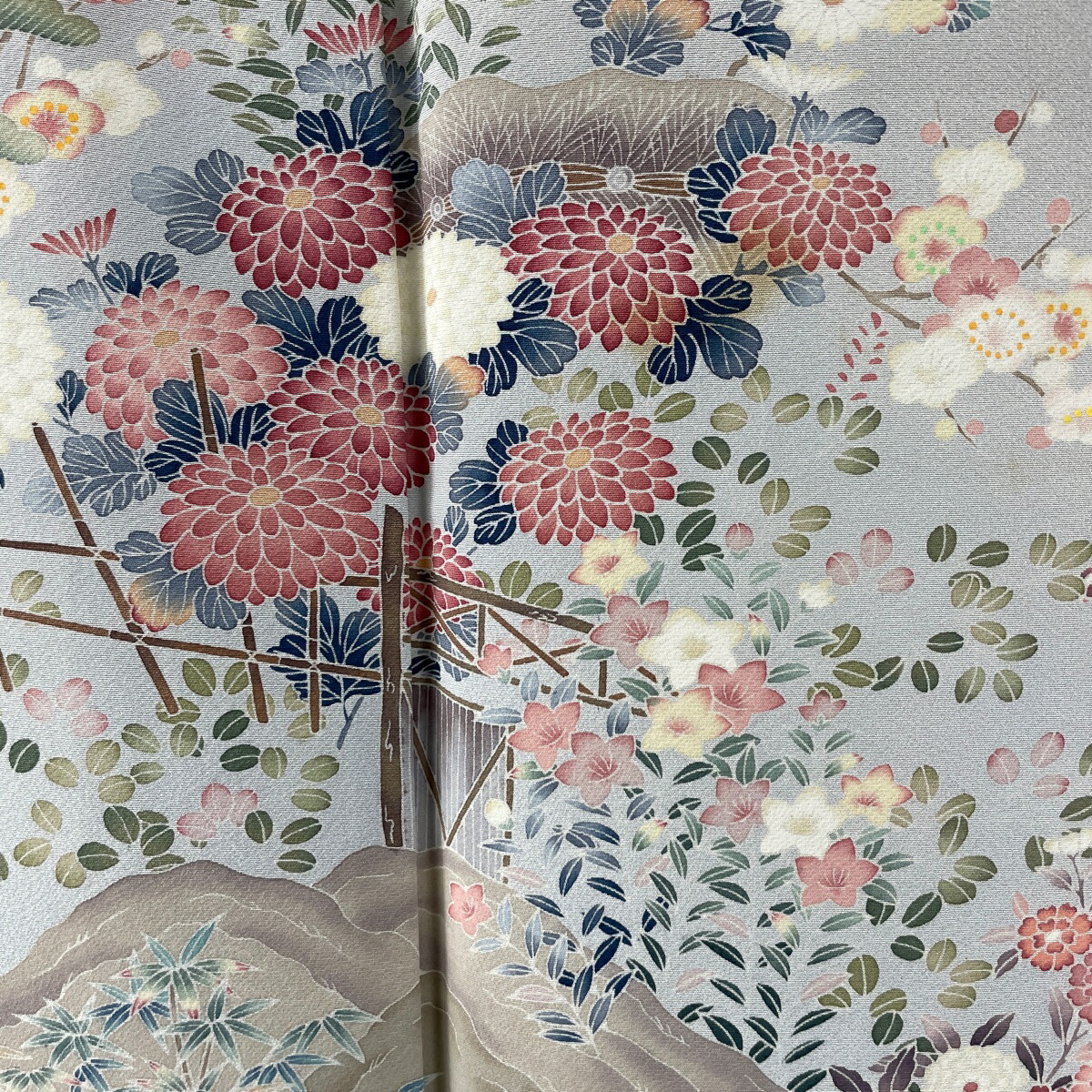 着物セット 秀品 L 松竹梅 正絹 灰色 菊 落款あり 袋帯セット 袷 裄丈69cm 身丈162cm 使い勝手の良い 落款あり