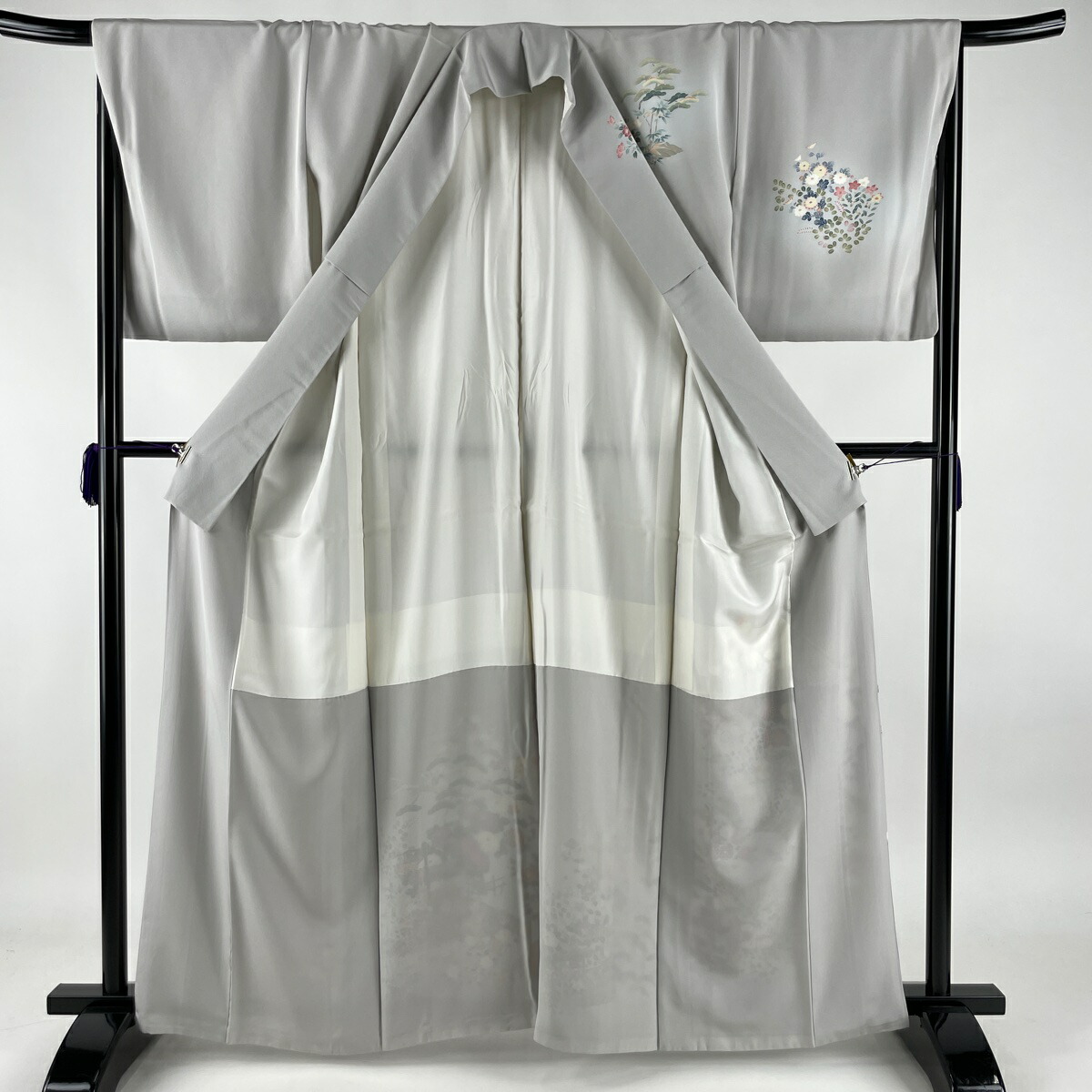 着物セット 秀品 L 松竹梅 正絹 灰色 菊 落款あり 袋帯セット 袷 裄丈69cm 身丈162cm 使い勝手の良い 落款あり