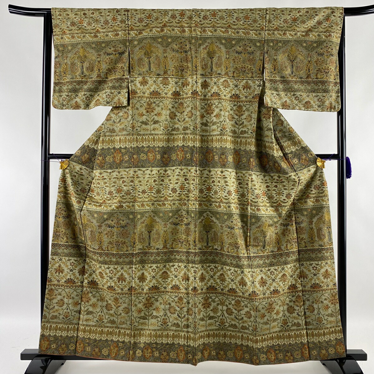 訪問着 逸品 鳥 草花 汕頭刺繍 相良刺繍 灰緑 袷 身丈159.5cm 裄丈65cm M 正絹 【中古】