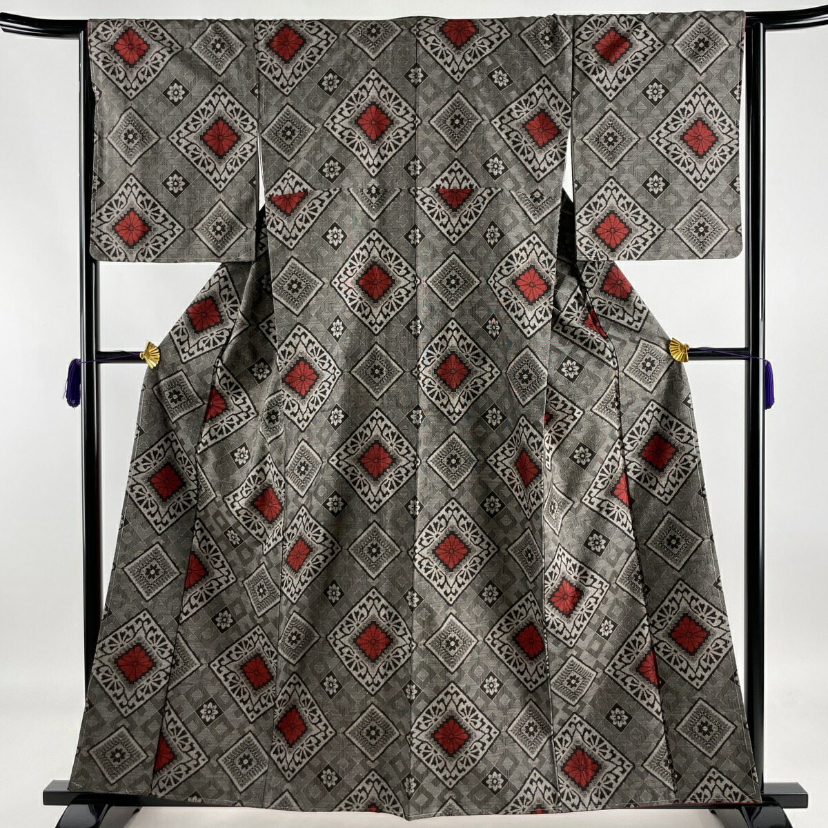 紬 美品 160cm 袷 名品 龍郷柄 焦茶色 紬 美品 160cm 袷 名品 龍郷柄 焦茶色