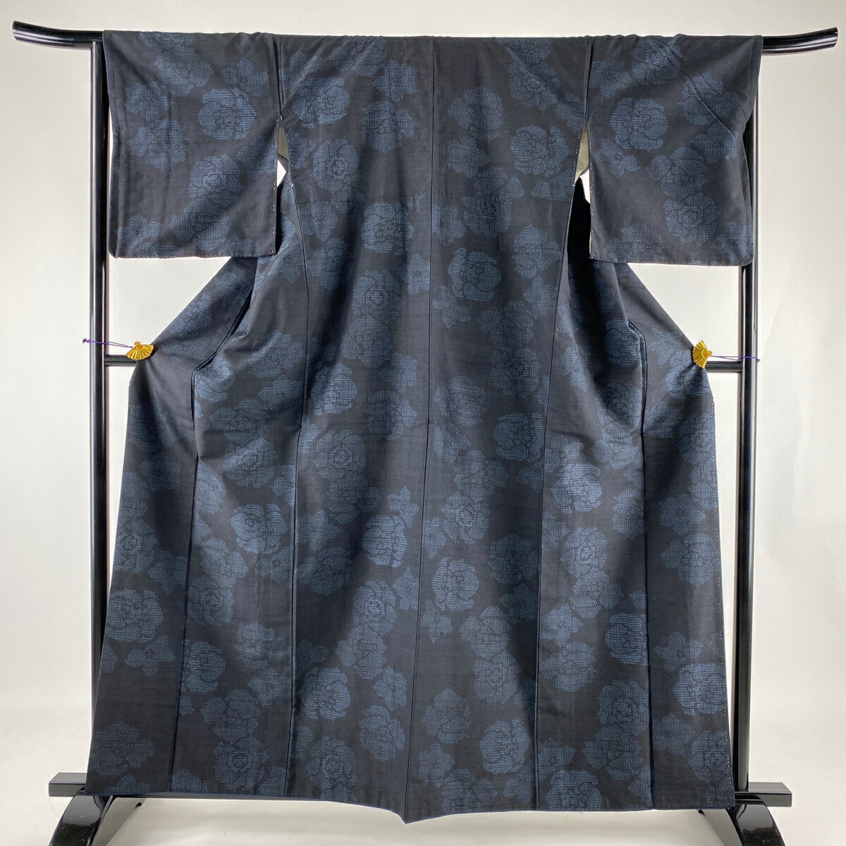 紬 美品 優品 花 亀甲絣 濃紺 袷 160cm 66.5cm M 正絹
