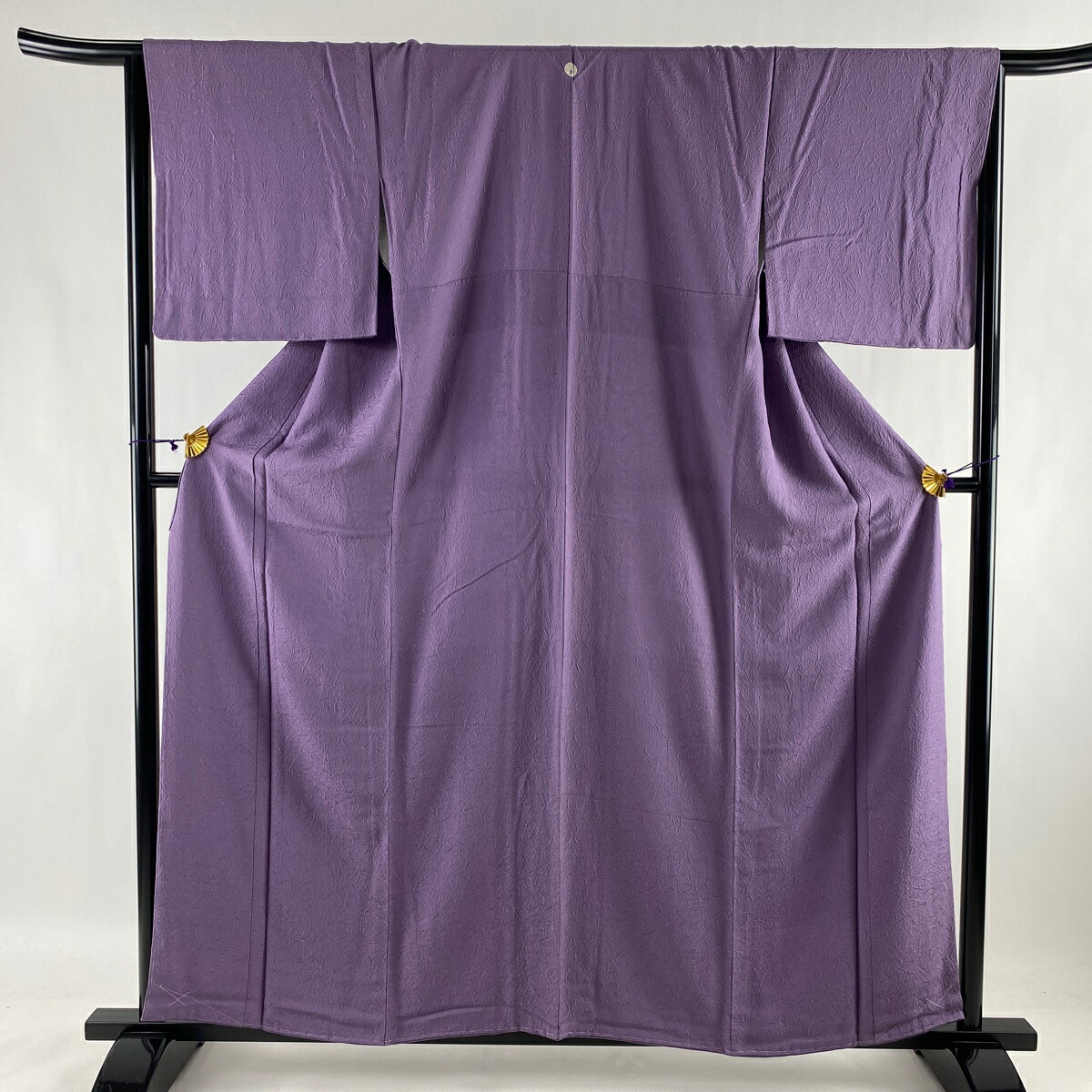 色無地 美品 優品 一つ紋 地紋 薄紫 袷 身丈161cm 裄丈66 5cm M 正絹 入荷中 色無地 美品 優品 一つ紋 地紋 薄紫 袷 身丈161cm 裄丈66 5cm M 正絹 入荷中
