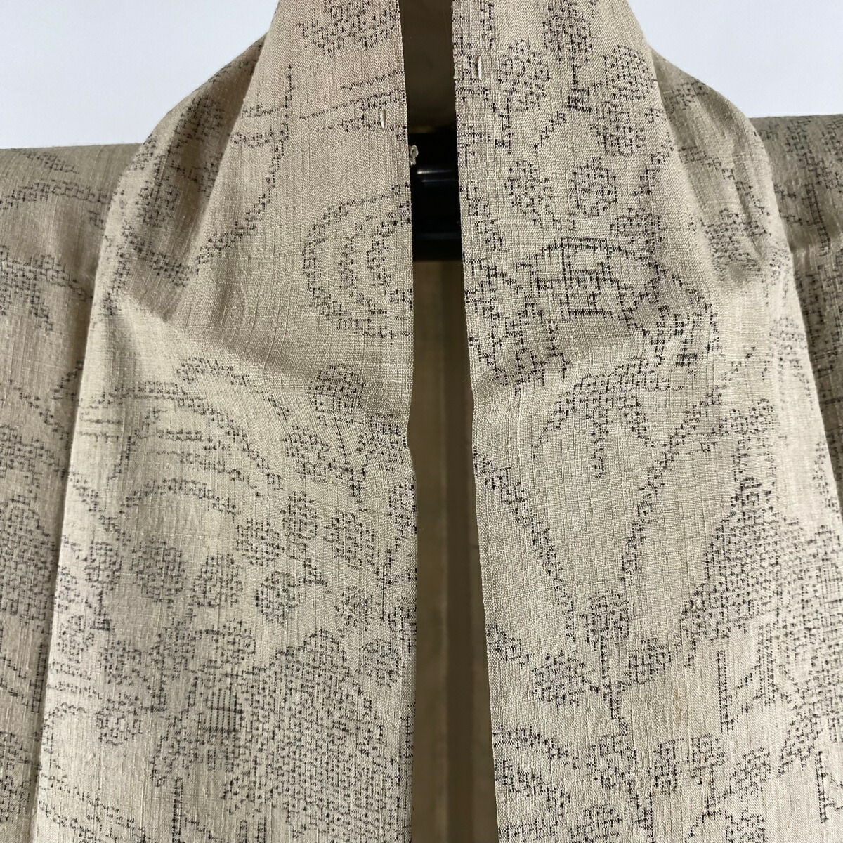 結城紬 逸品 証紙あり 風景 袷 流水 本場結城紬 裄丈68cm 奥順 灰茶 L ...