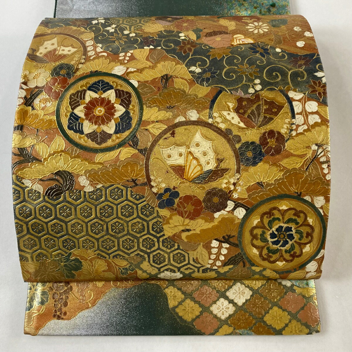 楽天市場】袋帯 美品 秀品 菊 蝶 箔 唐織 黒 お太鼓柄 正絹