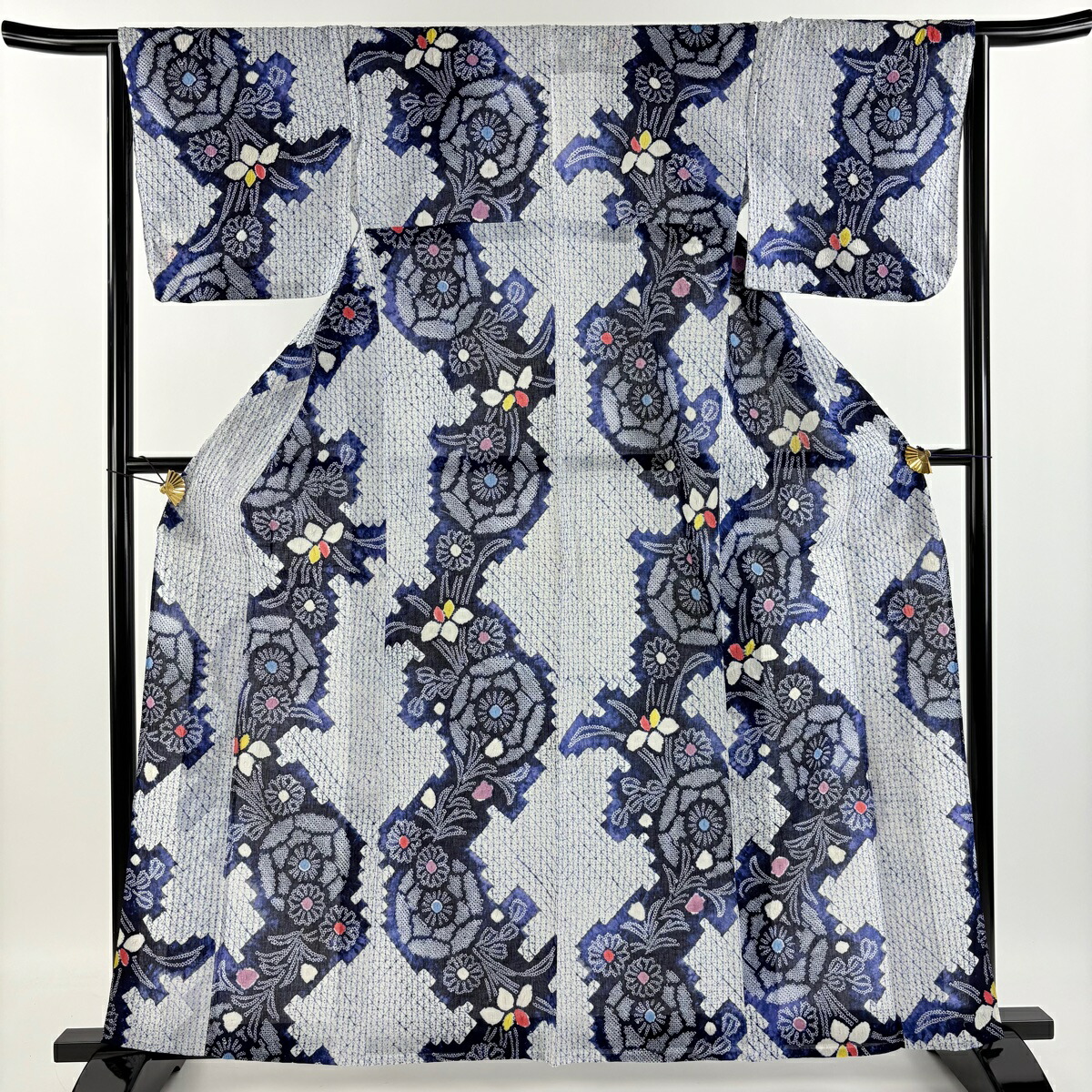 【中古】浴衣 身丈151cm 裄丈64.8cm 浴衣 身丈152cm 裄丈62cm S 絞り浴衣 片輪車 波 紺色 綿 名品