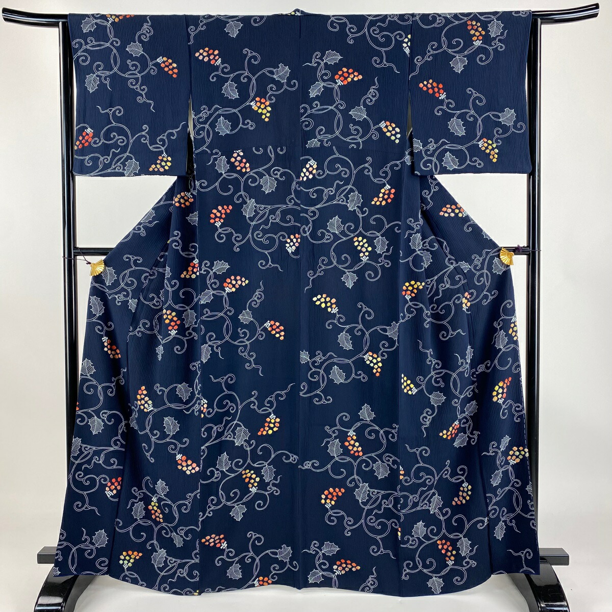 ★専用★美品 小紋 総絞り 黒 身丈154cm 裄丈64cm 仕立て上がり 正絹 小紋】正絹 総絞り 黒 | 野の花