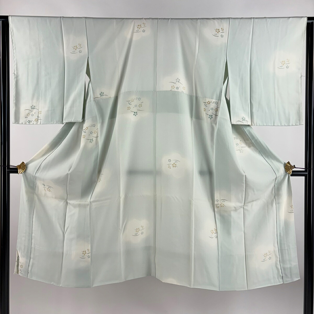 【楽天市場】【美品】 長襦袢 身丈120cm 裄丈62.5cm S 桜 ぼかし 薄緑 正絹 秀品 【中古】:バイセル 楽天市場店