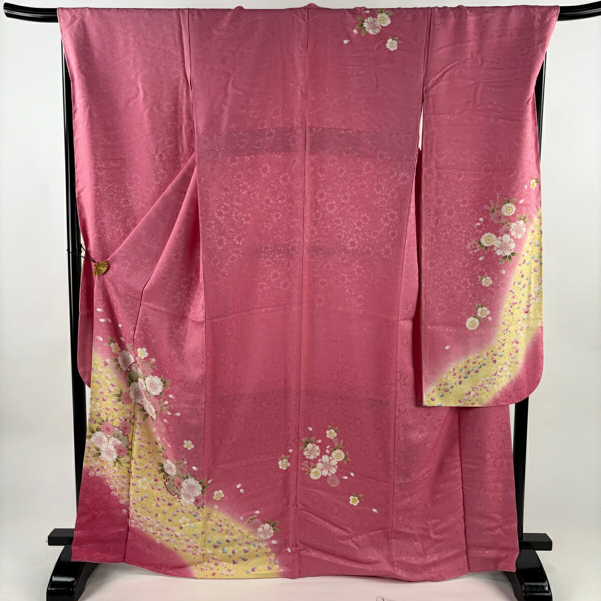 A5 雪輪に季節の花々 縮緬 桜 梅 袷 正絹 小紋 着物 身丈160 裄71 A5 雪輪に季節の花々 縮緬 桜 梅 袷 正絹 小紋 着物 身丈160 裄71