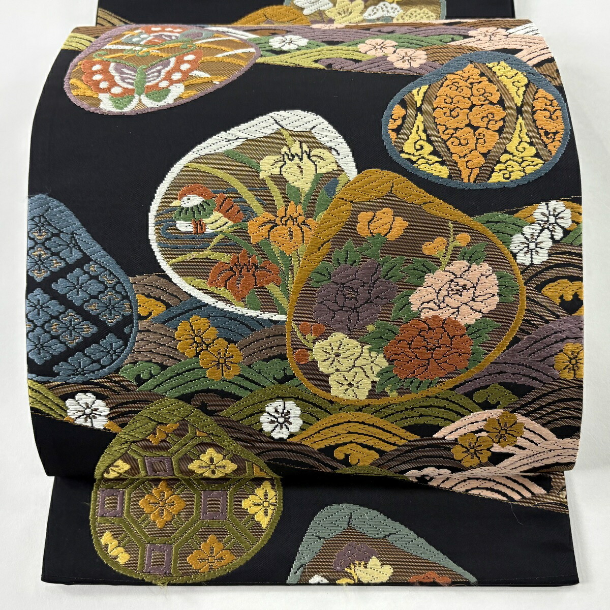 【在庫一掃】 袋帯 逸品 草花 貝 刺繍 箔 黒 六通 正絹 【中古】