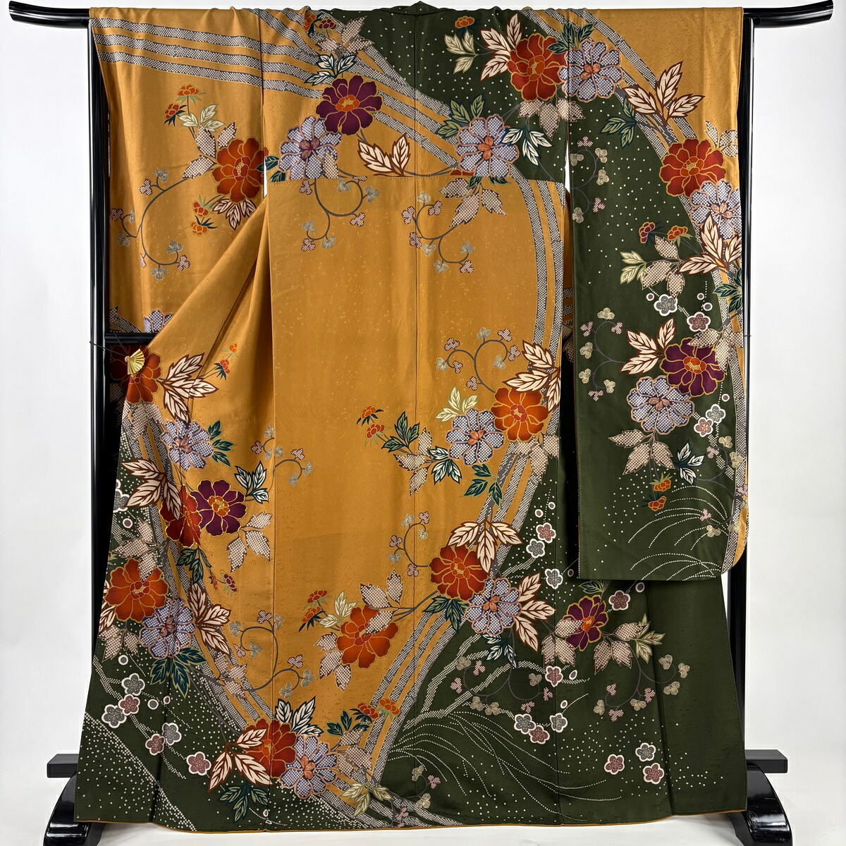 【美品】 振袖 身丈165cm 裄丈68cm L 袷 牡丹 枝梅 金糸 金彩 山吹茶色 正絹 名品 【中古】 msp70
