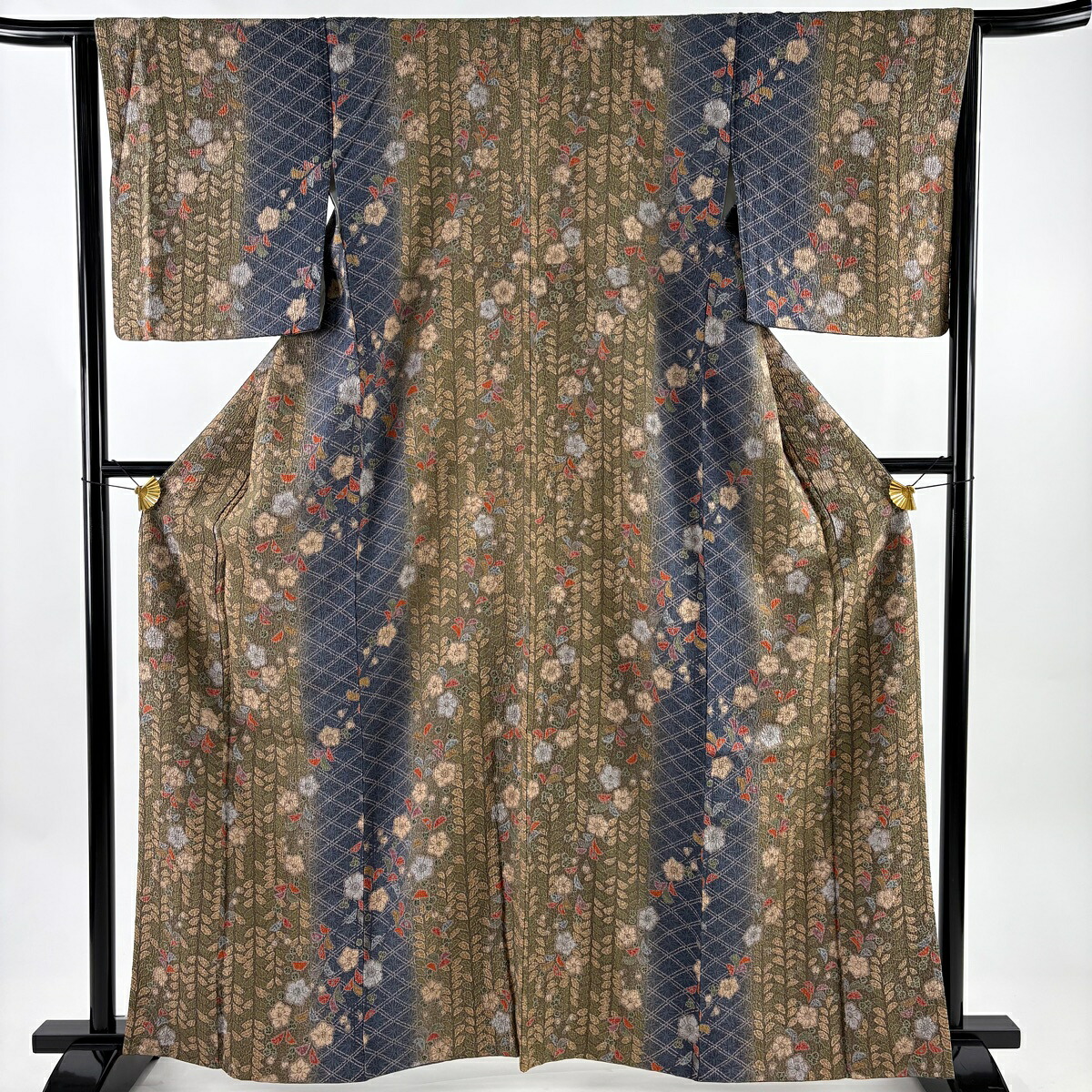 【美品】 小紋 身丈161.5cm 裄丈65cm M 袷 草花 菱 茶緑色 正絹 秀品 【中古】
