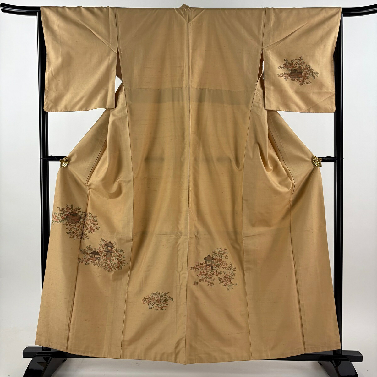 付下げ 身丈158.5cm 裄丈64.5cm M 袷 紬地 灯篭 葉と実 薄茶色 正絹 秀品 【中古】