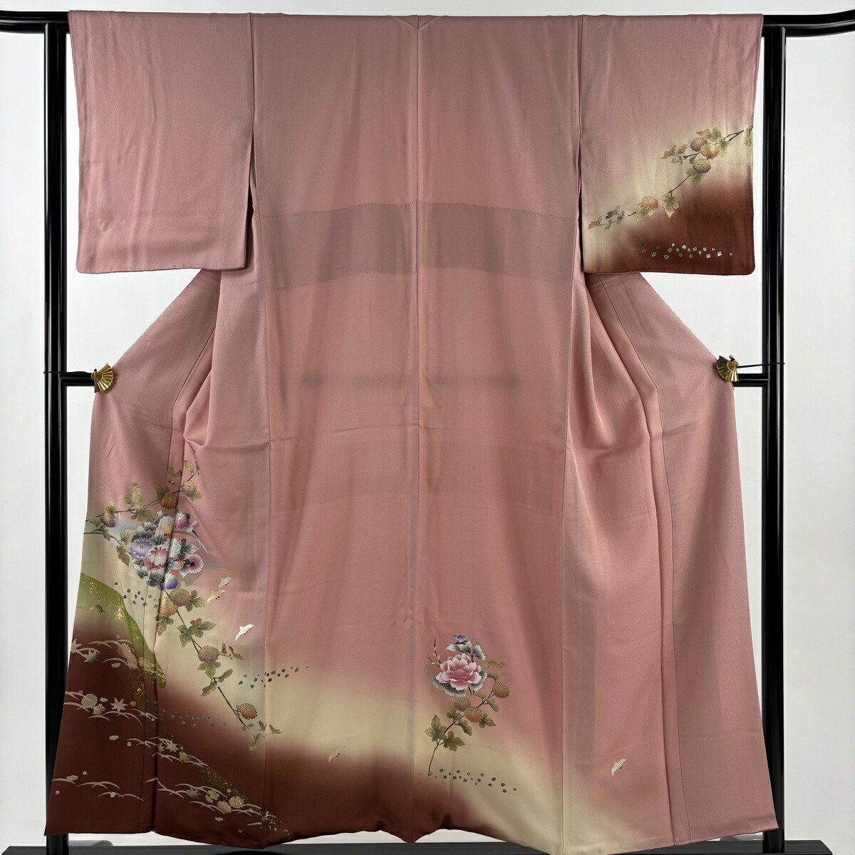 付下げ 身丈156cm 裄丈62cm S 袷 雪輪 菊 金彩 ぼかし 薄ピンク 正絹 秀品 【中古】