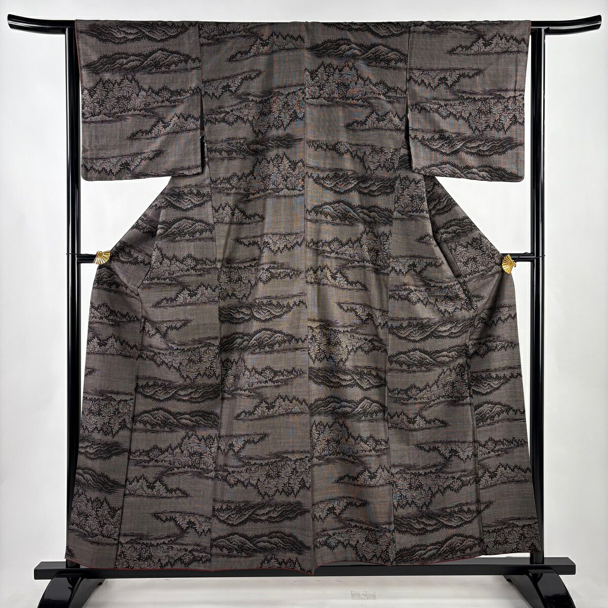 【美品】 紬 身丈158cm 裄丈64cm M 袷 山並み 樹木 焦茶色 正絹 秀品 【中古】